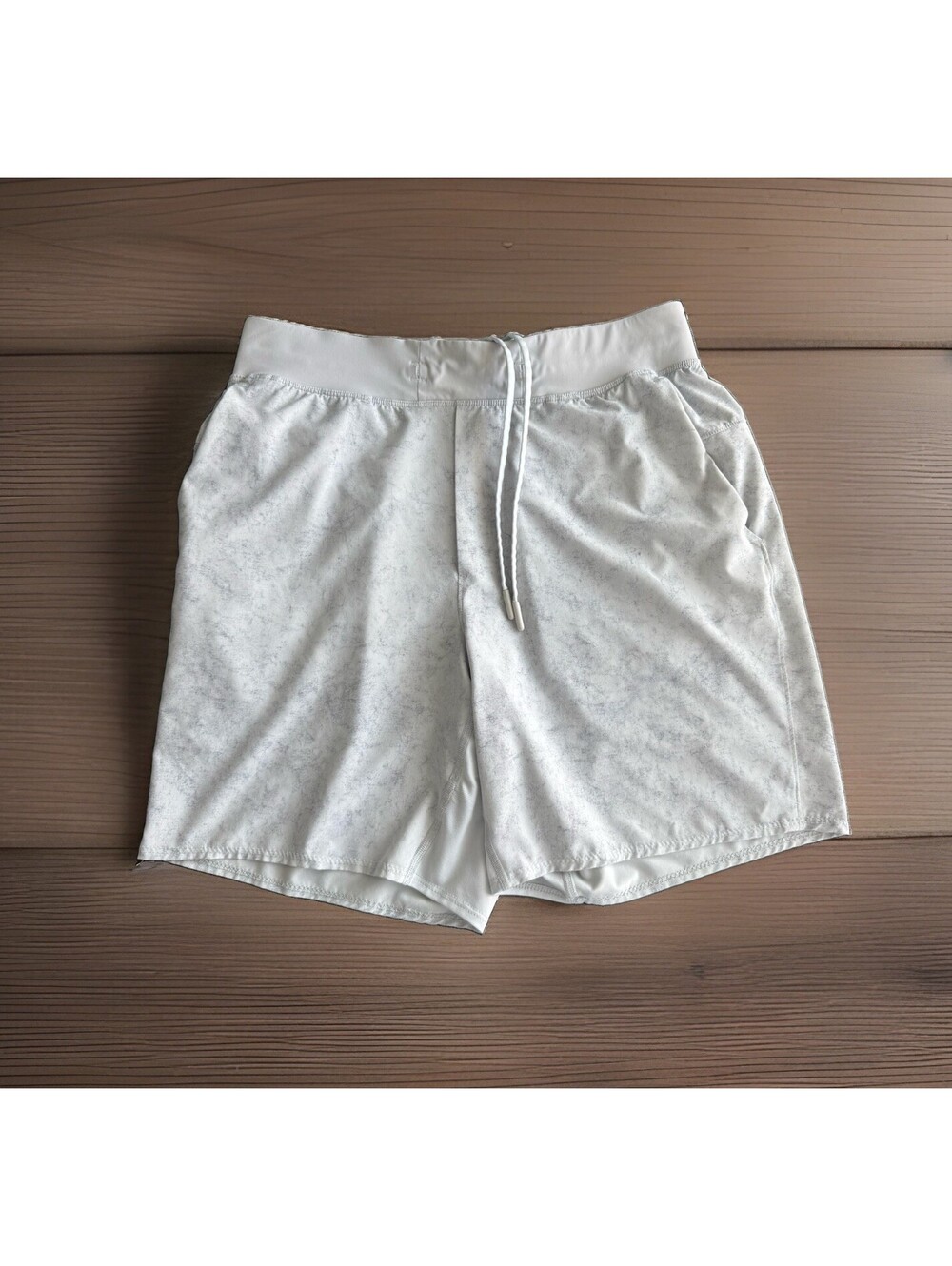 Lululemon T.H.E Shorts Unlined Small 7" Inseam White Marble 4-Way Stretch